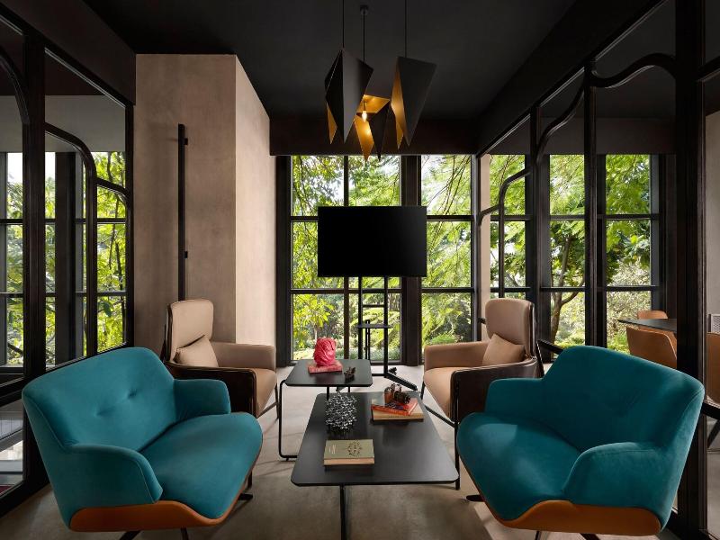 Moxy Mumbai Andheri West image