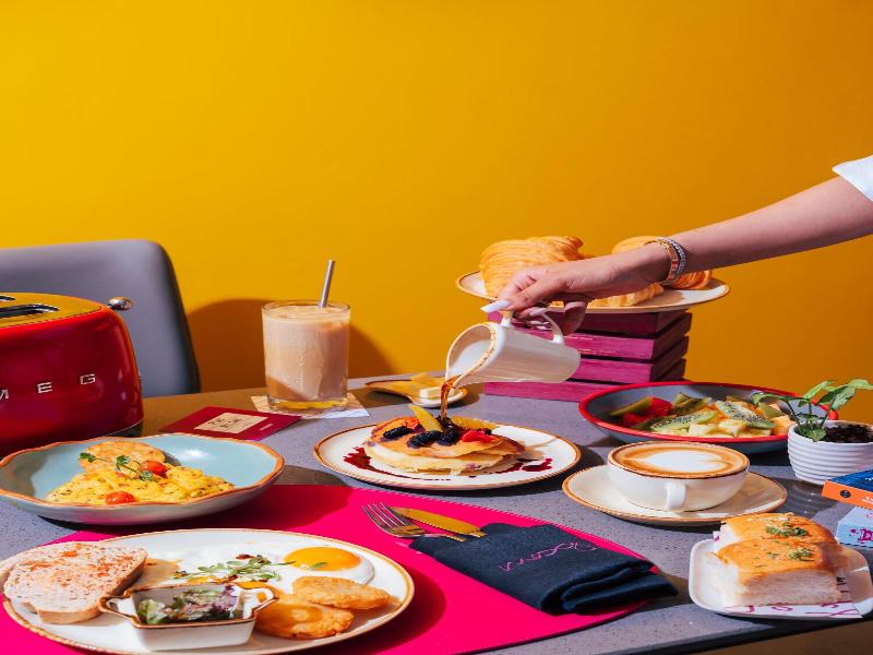 Moxy Mumbai Andheri West image