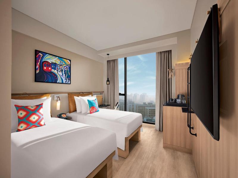 Moxy Mumbai Andheri West image