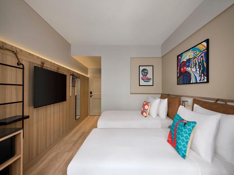 Moxy Mumbai Andheri West image