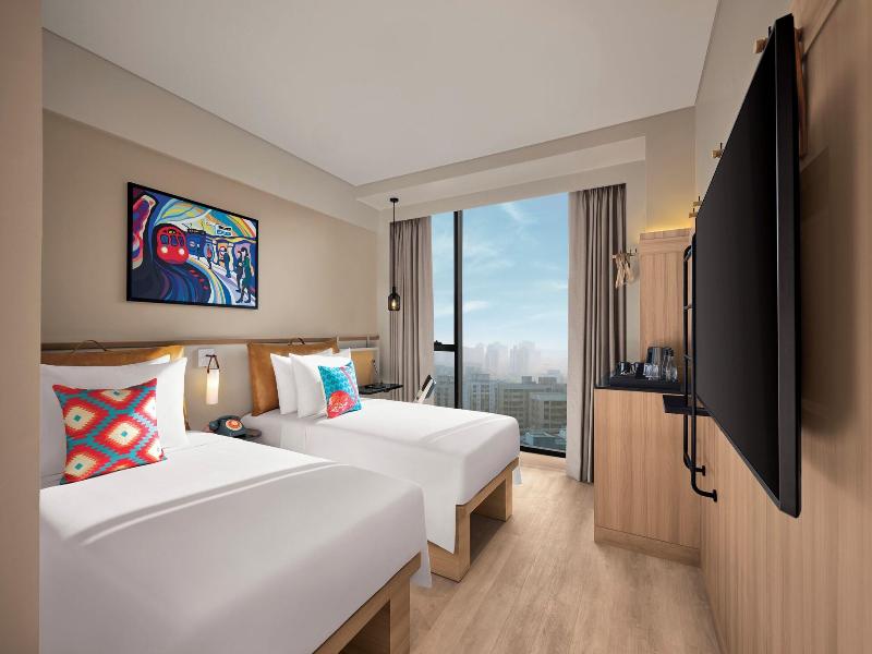 Moxy Mumbai Andheri West image