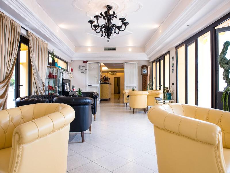 Hotel Albatros Varigotti image
