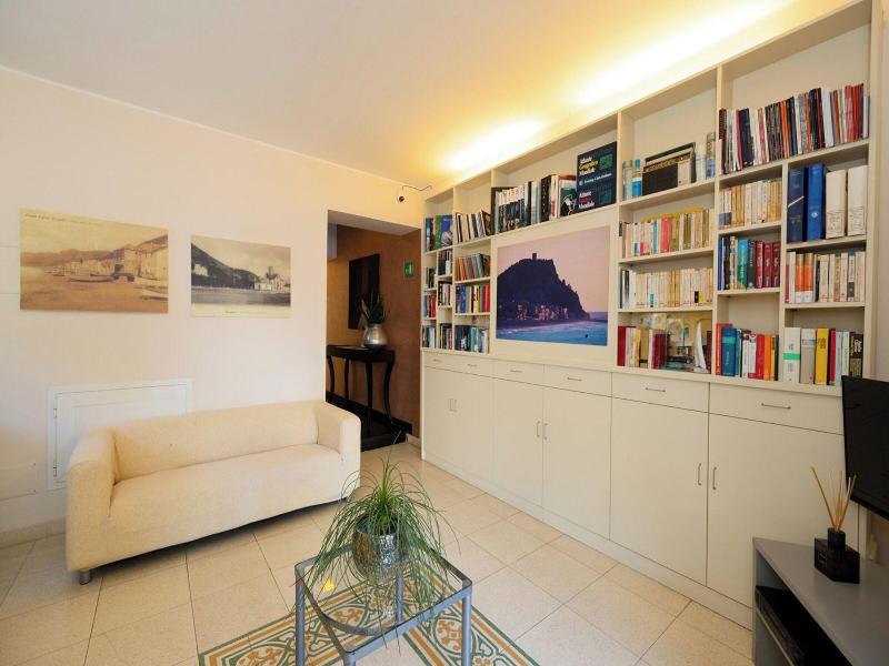 Hotel Albatros Varigotti image
