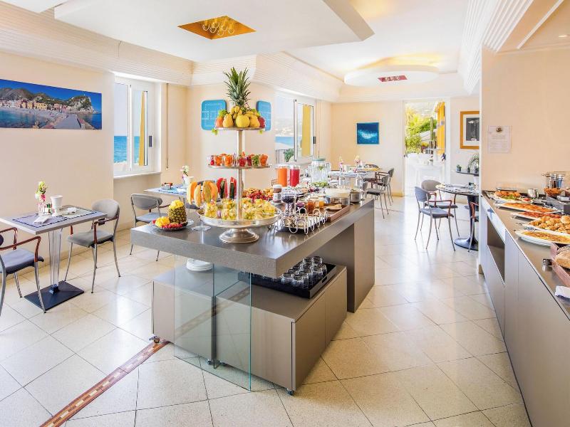 Hotel Albatros Varigotti image