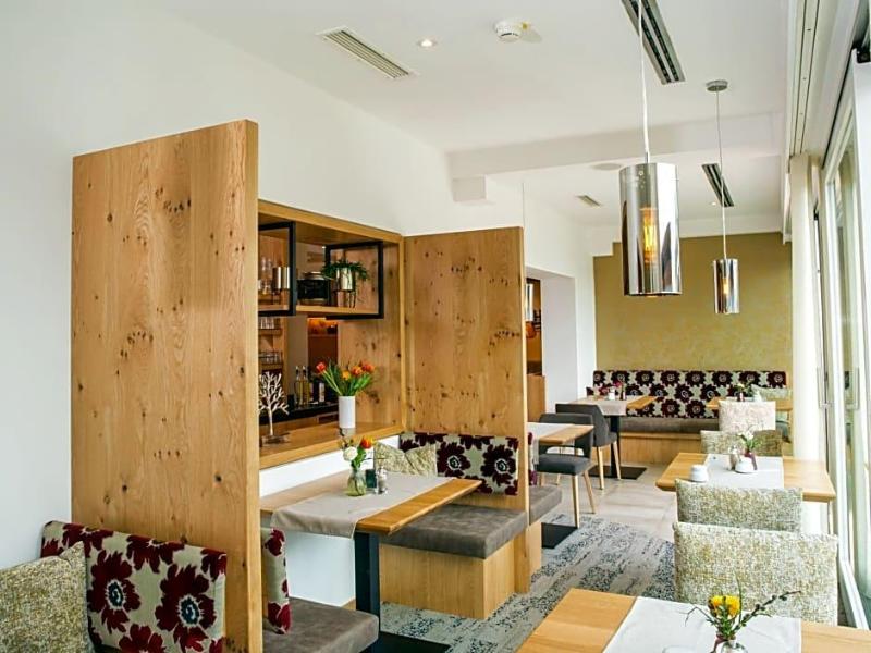 Hotel Konradshof image