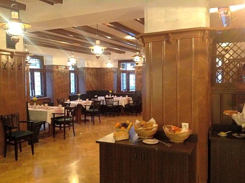 Hotel Goldner Lv We image