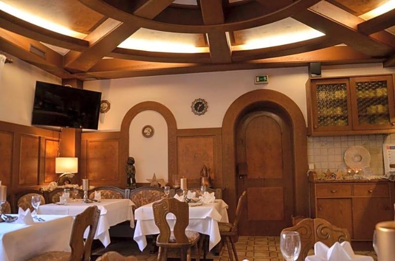 Hotel Restaurant Lamm image