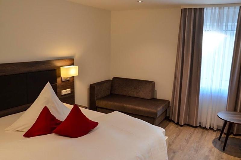 Hotel Restaurant Lamm image