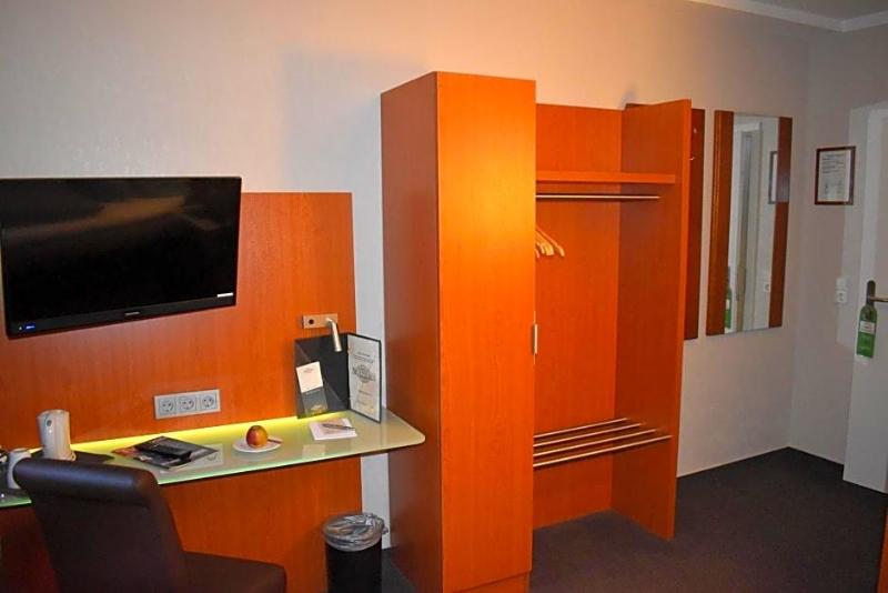 Hotel Neue Stuben image