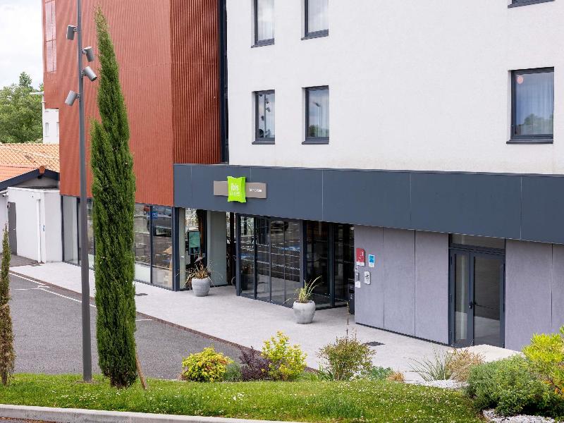 Ibis Styles Montauban image