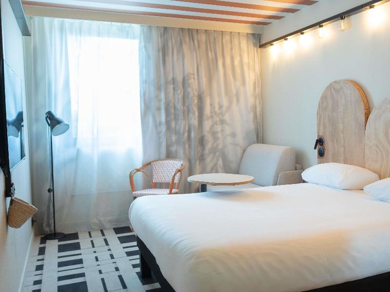 Ibis Styles Montauban image