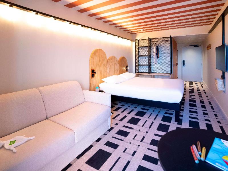 Ibis Styles Montauban image