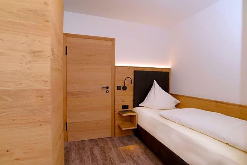 Hotel Gasthof Krone image