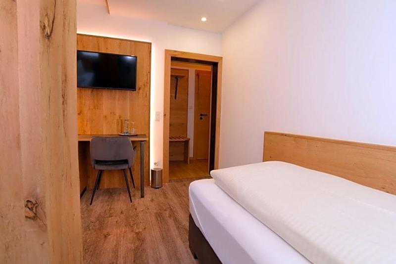 Hotel Gasthof Krone image