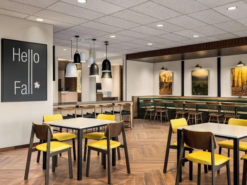 Fairfield By Marriott Inn Suites Bethlehem Pa image