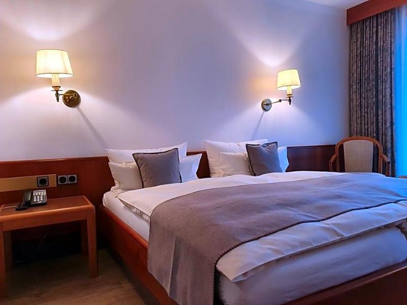 Kv Fernberg Weinhotel image