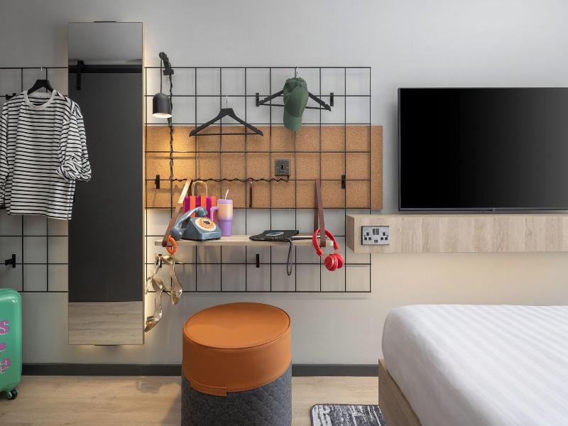 Moxy Cork image