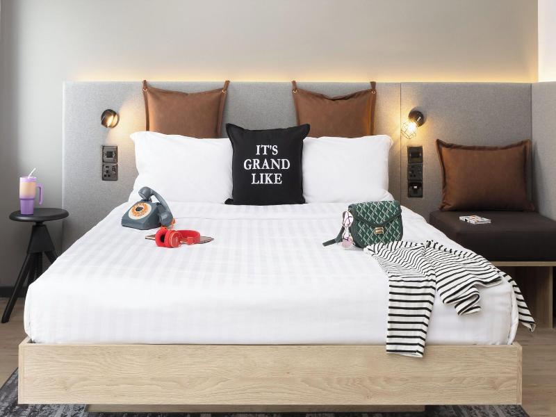 Moxy Cork image