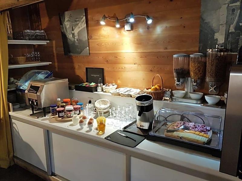 Hv Tel Chalet Les Mv Lv Zes image