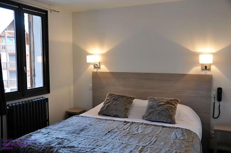 Hv Tel Chalet Les Mv Lv Zes image