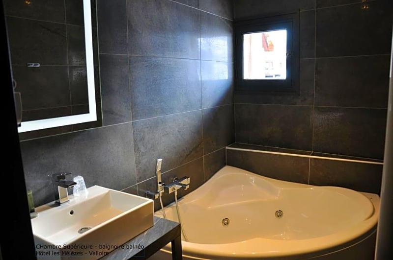 Hv Tel Chalet Les Mv Lv Zes image