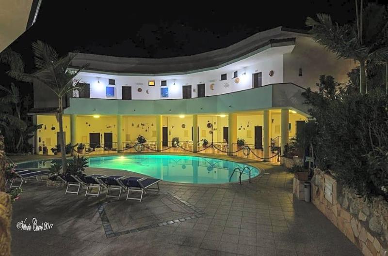 Hotel L'ancora image