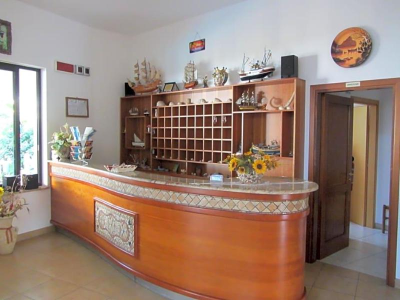 Hotel L'ancora image