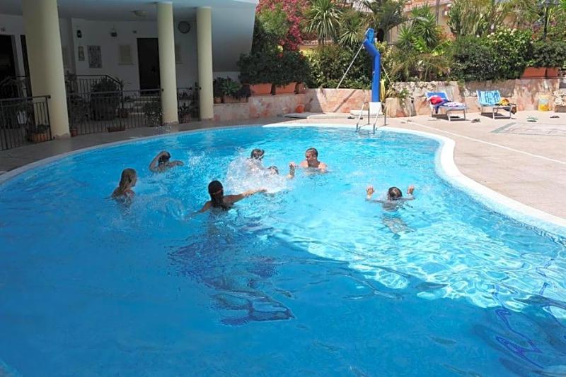 Hotel L'ancora image