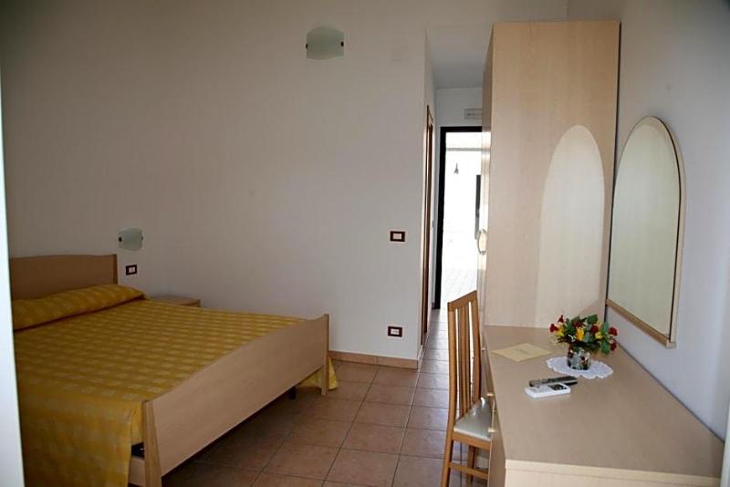 Hotel L'ancora image