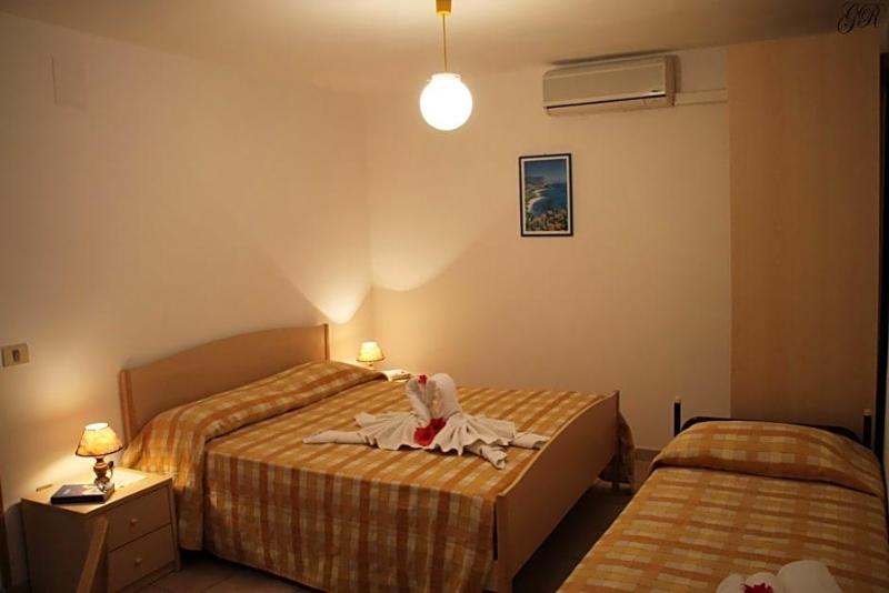 Hotel L'ancora image