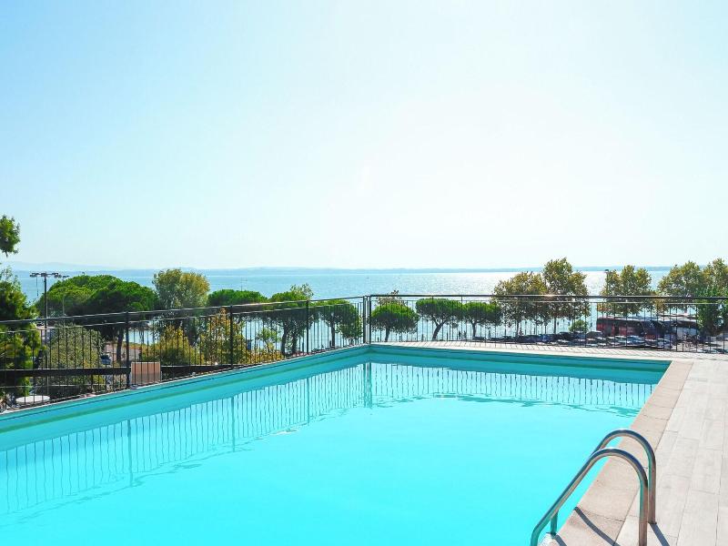 Alevic Hotel Sirmione image