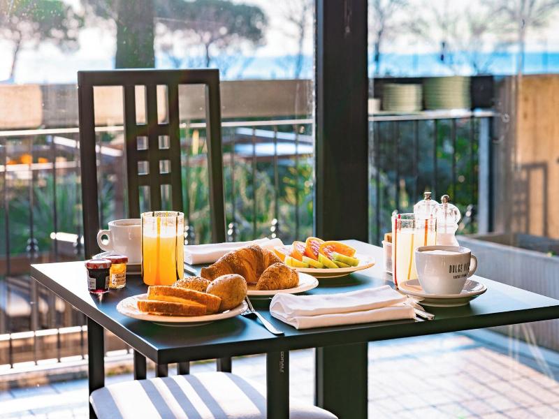 Alevic Hotel Sirmione image