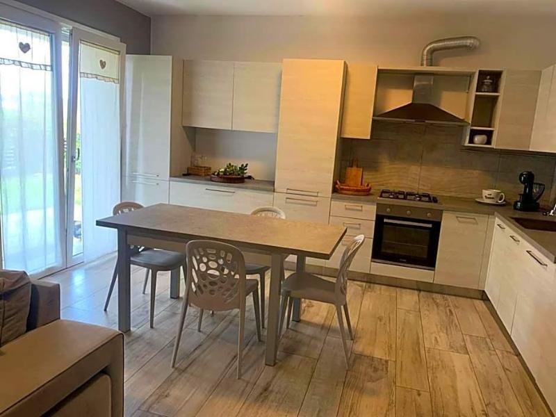 Ile Hotel image