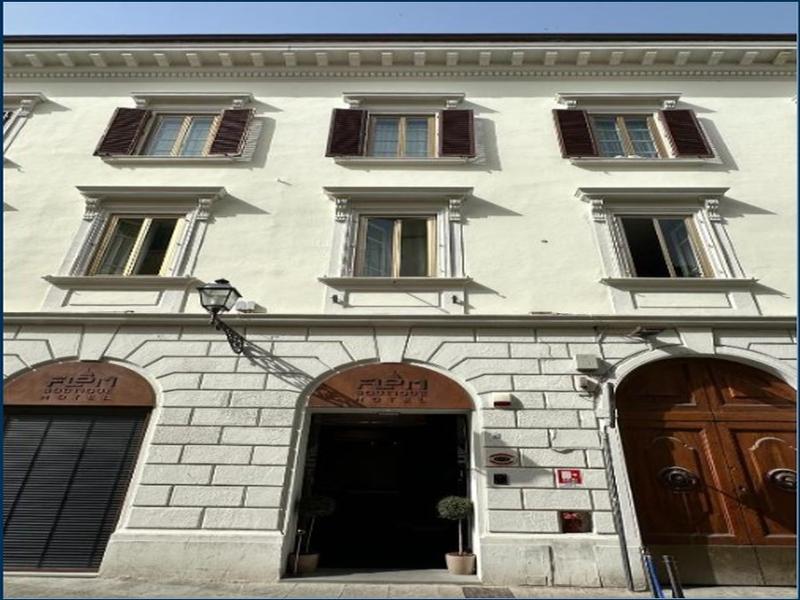 Flom Boutique Hotel — exterior view