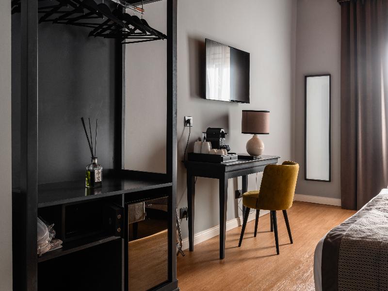 Flom Boutique Hotel image