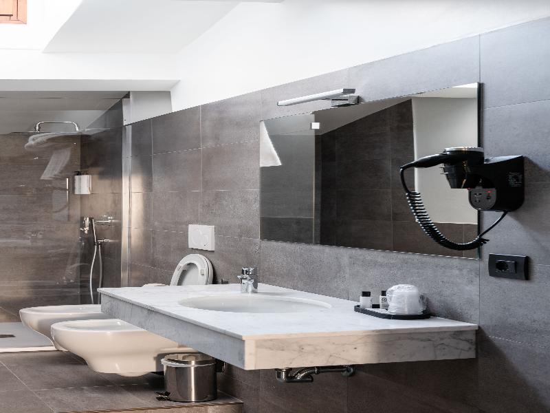 Flom Boutique Hotel image