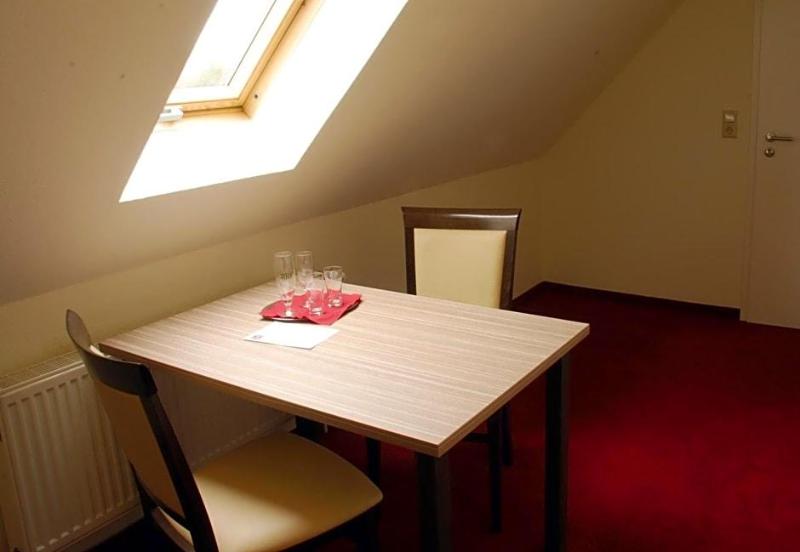 Hotel Mv Hleneck image