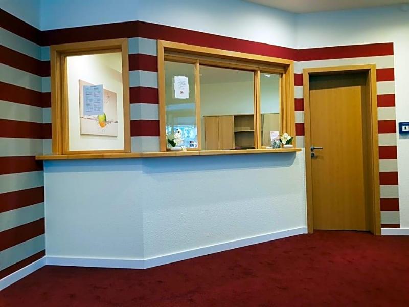 Hotel Mv Hleneck image