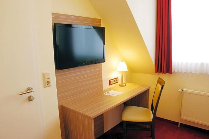 Hotel Mv Hleneck image