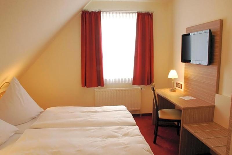Hotel Mv Hleneck image