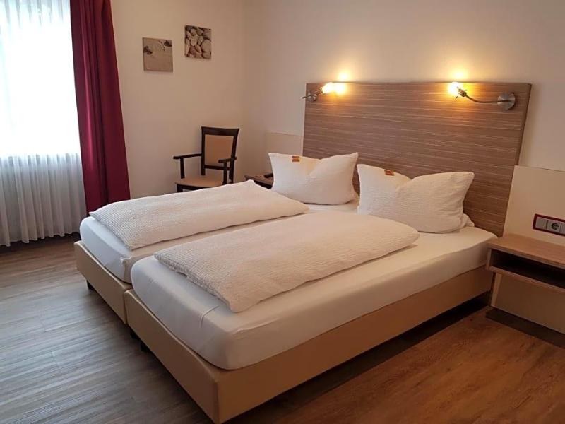 Hotel Mv Hleneck image
