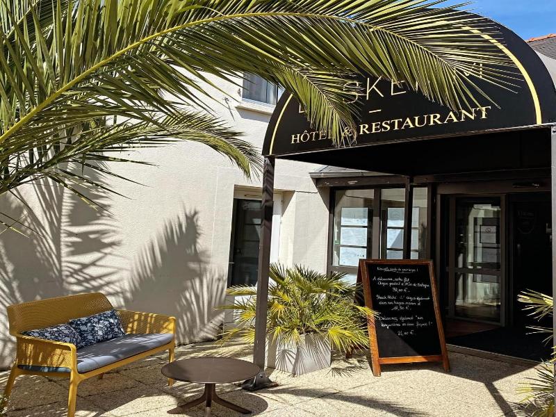 Hotel Restaurant L Eskemm St Brieuc Trv Gueux image