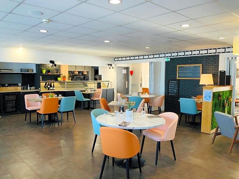 Hotel Restaurant L Eskemm St Brieuc Trv Gueux image