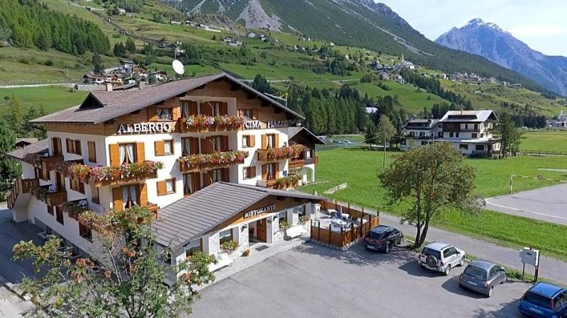 Hotel Cima Piazzi image