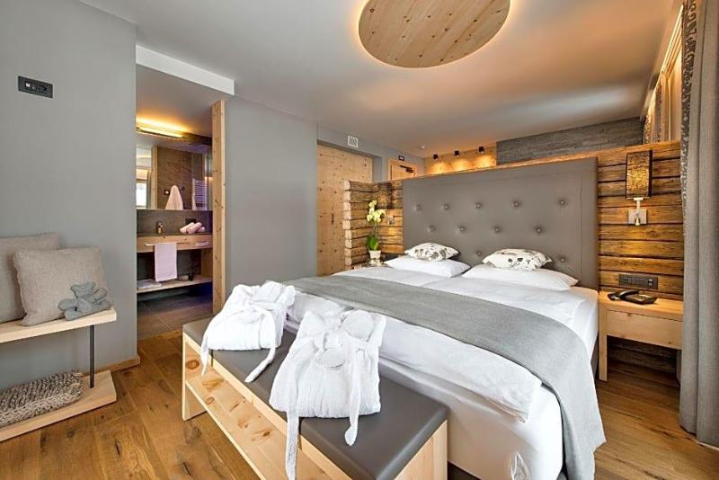 Hotel Roberta Alpine image