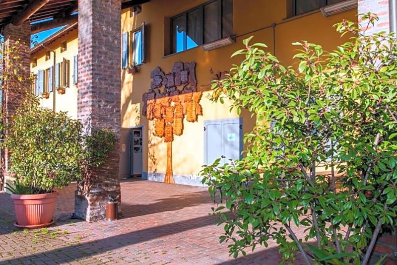 Cascina Bellaria image