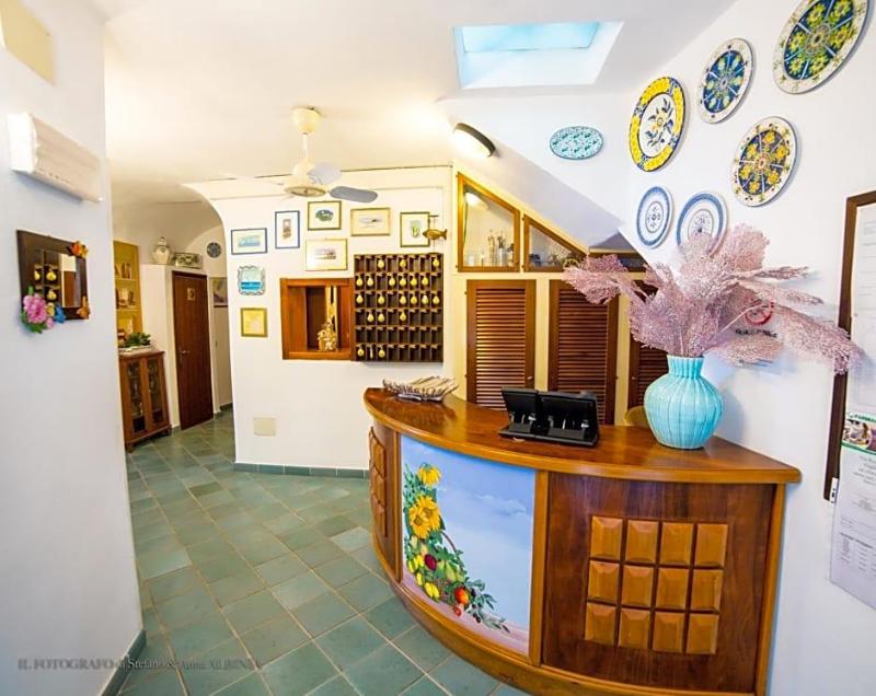 Hotel Saraceno image