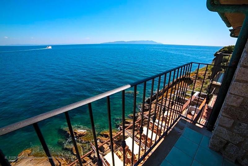 Hotel Saraceno image