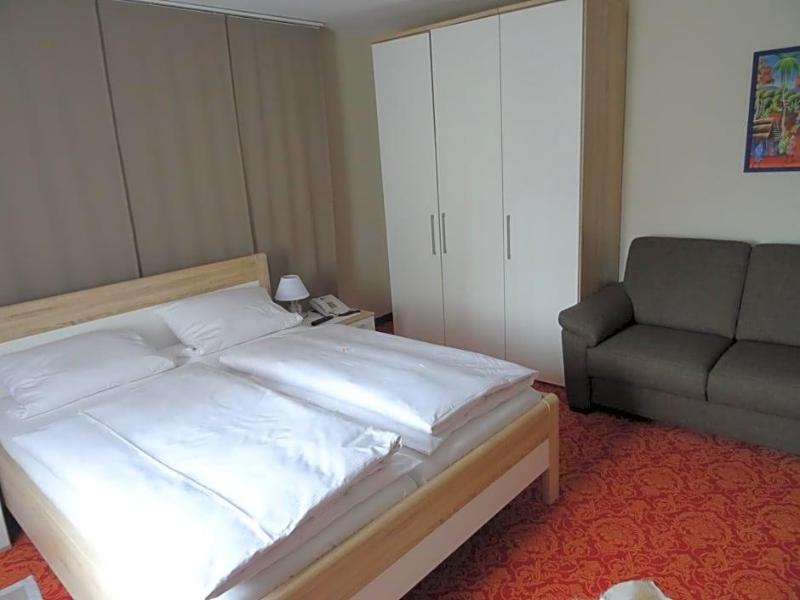 Hotel,gasthaus Zum Wenden image