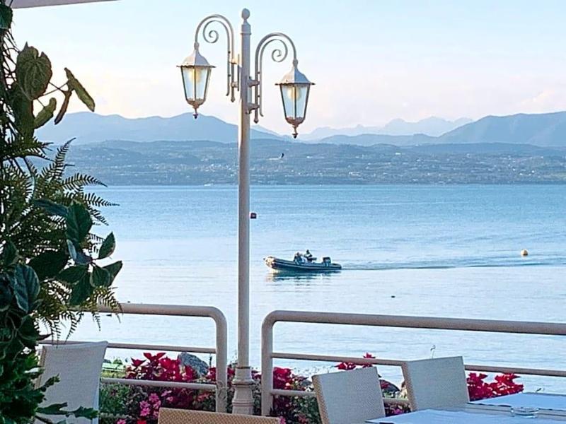 Hotel Aquila D Oro Desenzano image